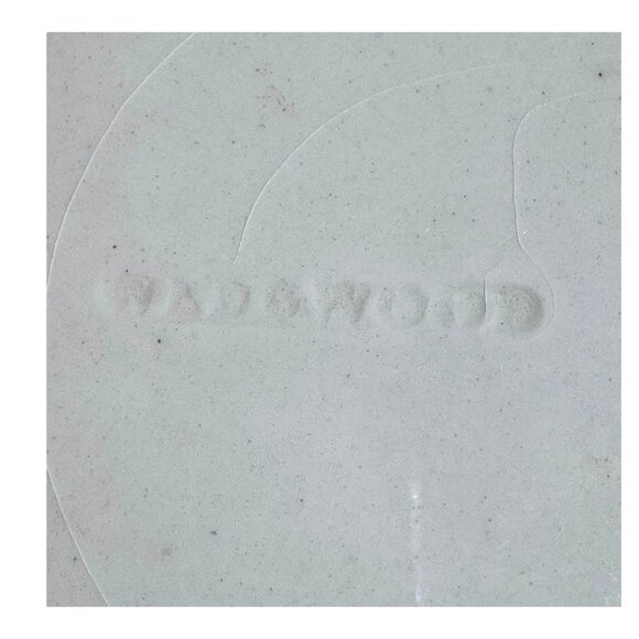 Set Of 4 Wedgwood Queensware Octagonal Embossed White Lunch Plates 8” Vintage - Picture 6 of 8